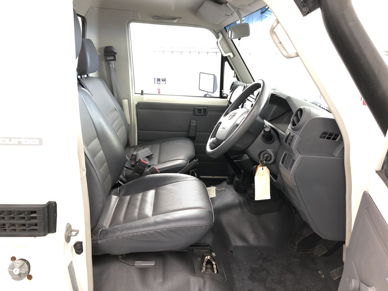 1/10 Oz 999.5 Silver Red Kangaroo & Joey 2025 AU Bullion Merchants Round