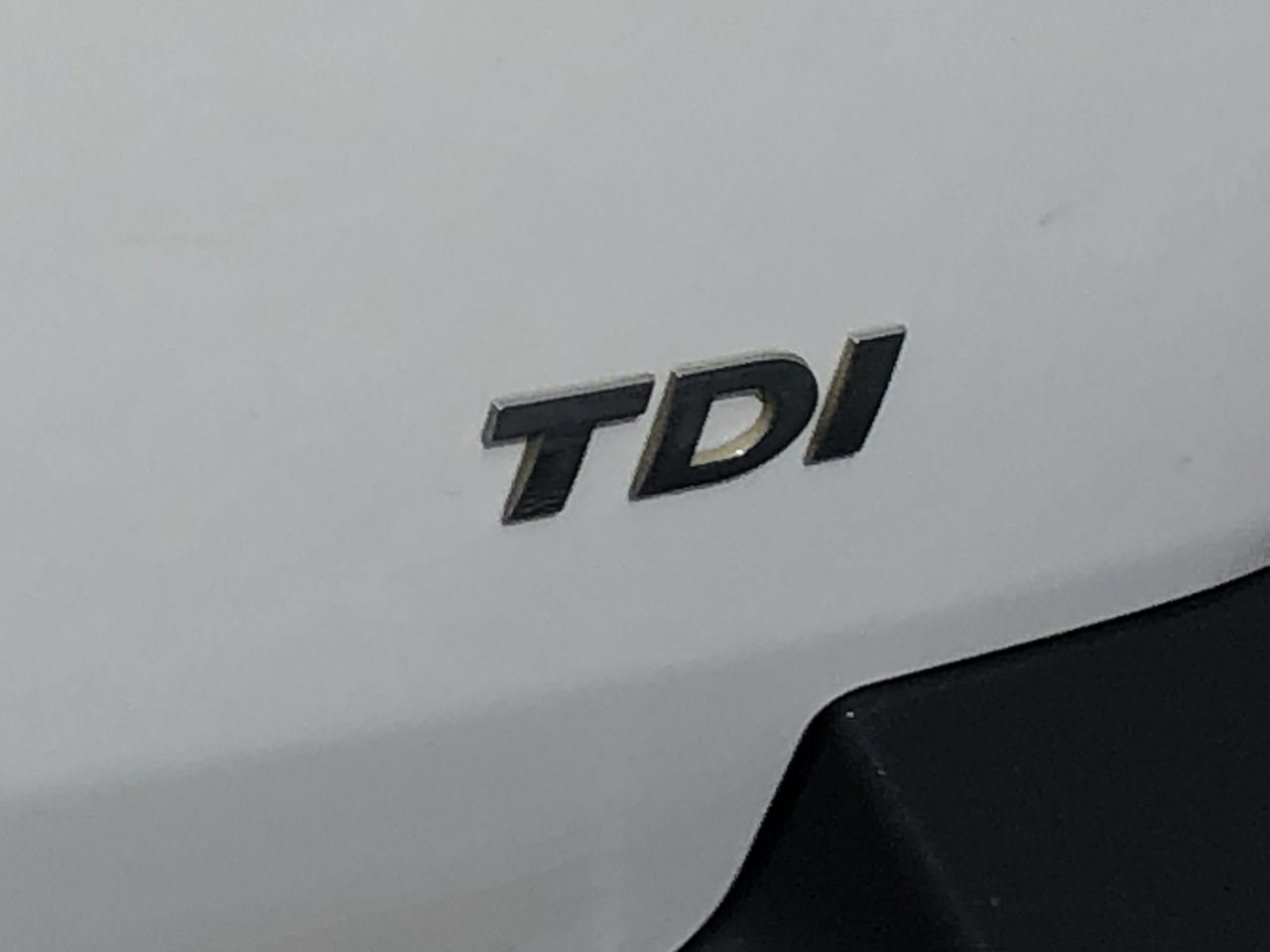 Logitech G640 Large Cloth Gaming Mouse Pad, Optimised for Gaming Sensors, M