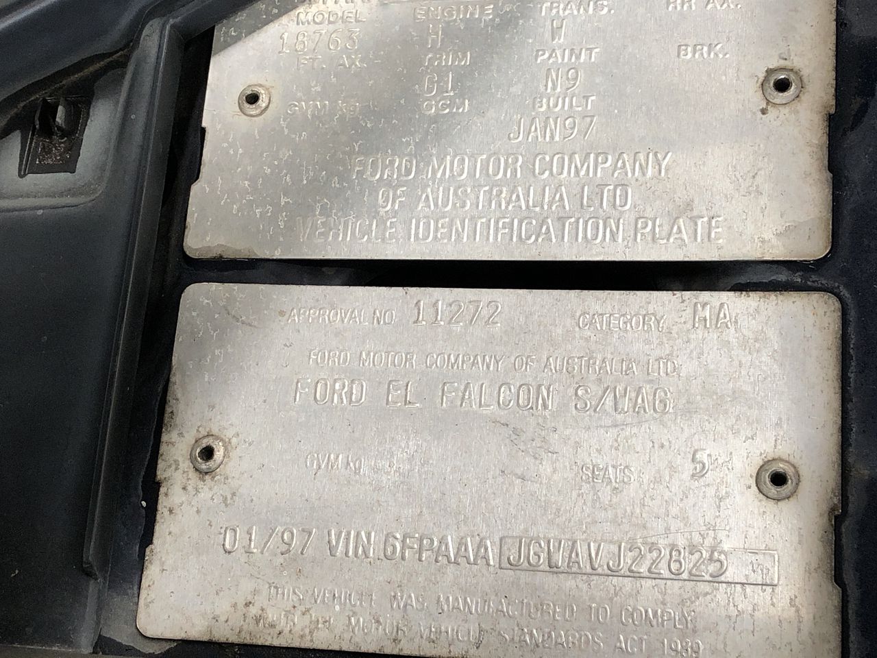 BIJ'OR - Stunning Simulated Diamond Pink Freshwater Pearl Butterfly Stud