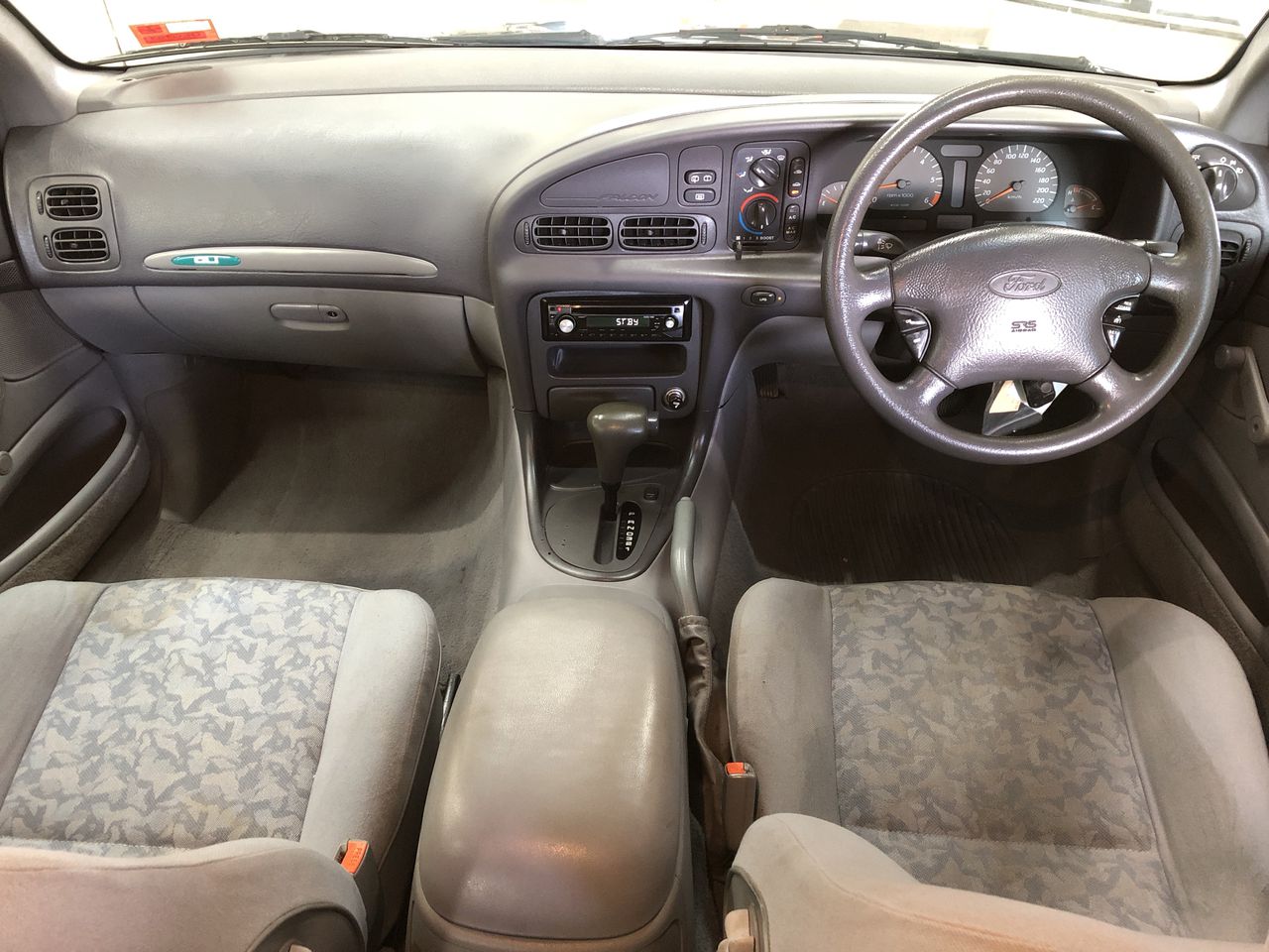 BIJ'OR - Stunning Simulated Diamond Purple Freshwater Pearl Butterfly Stud