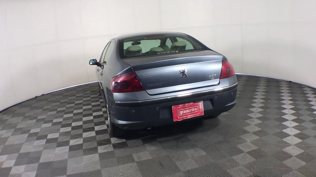 BIJ'OR - Genuine White Freshwater Pearl and Simulated Diamond Leaf Stud