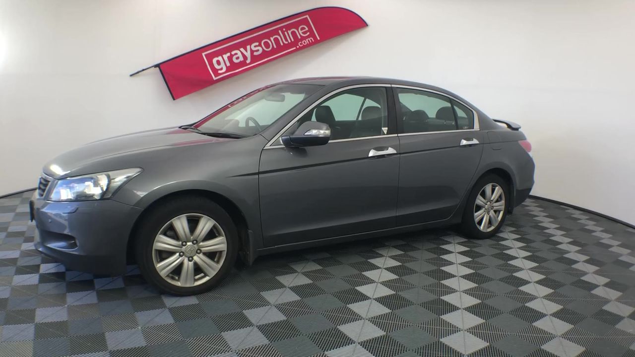 BIJ'OR - Grey Pearl Twirl Simulated Diamond Necklace in Gold RRP $59