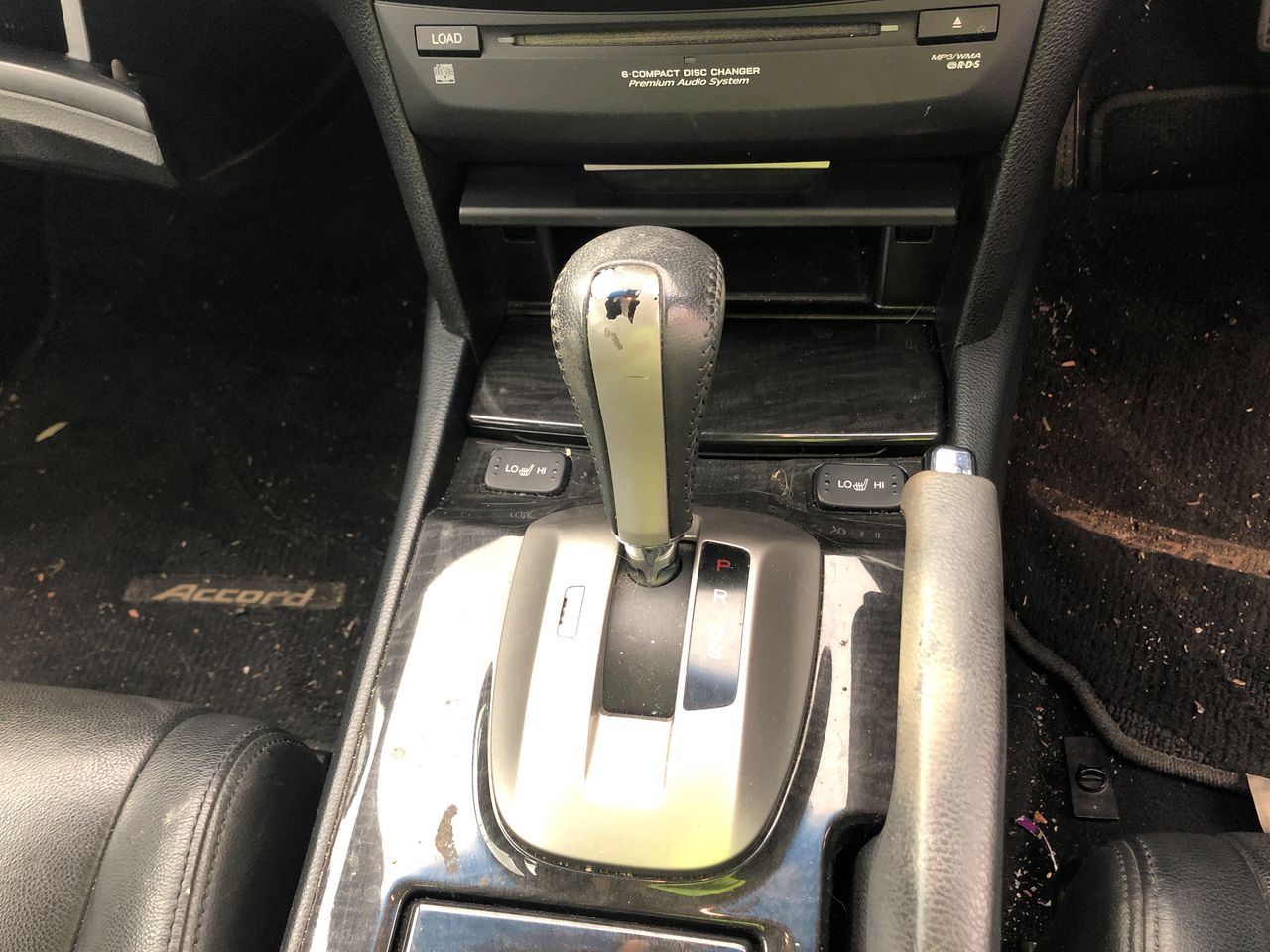 BIJ'OR - Pink "Pearl in Shell" Dangle Earrings in Gold  RRP $59