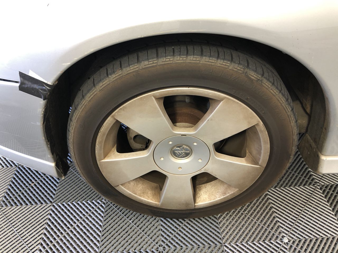 <p>Demag Electric Chain Hoist with Assorted Digital Scales</p>