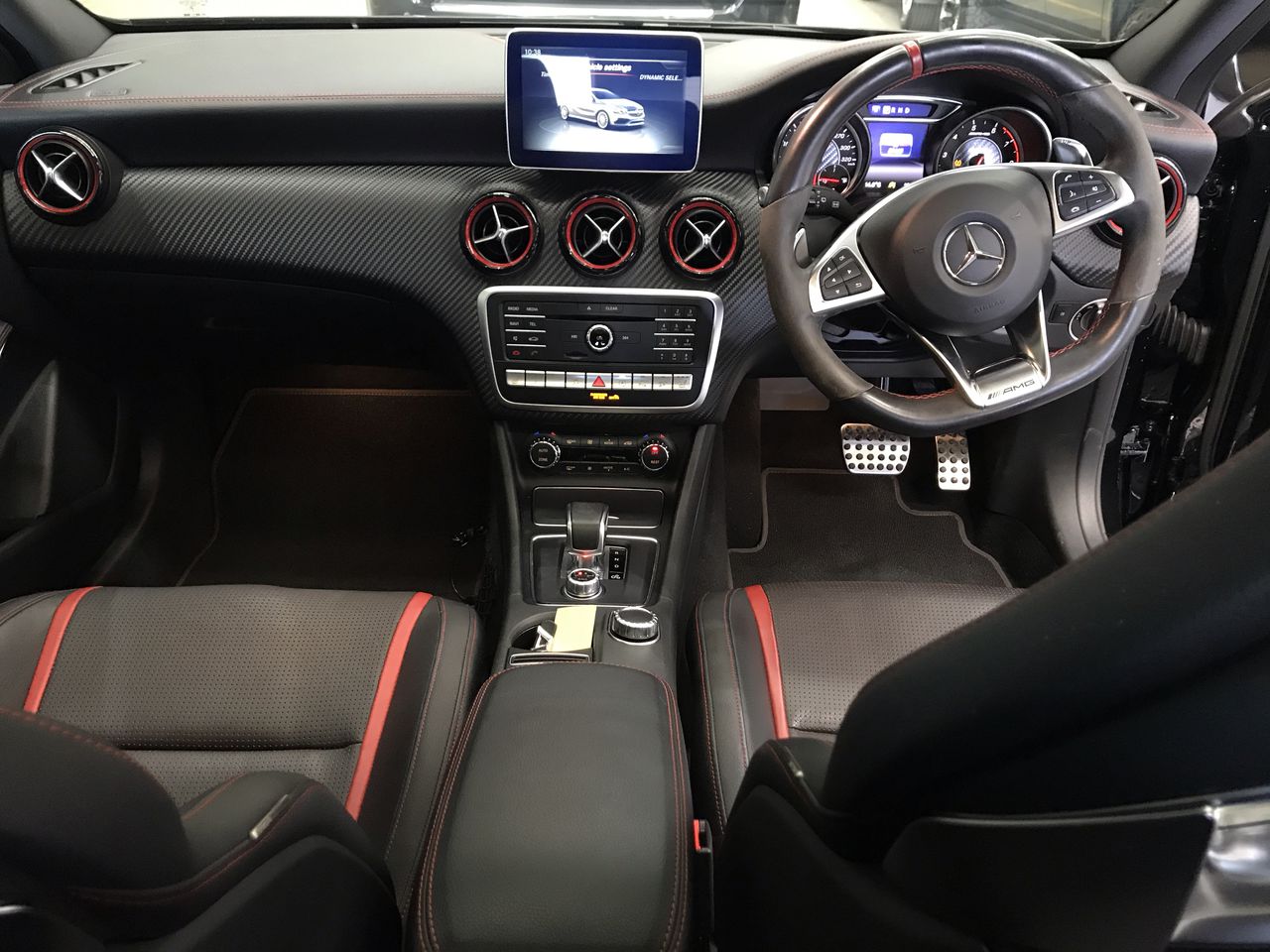 TOSHIBA SATELLITE C850 Laptop I3-2350M 4GBRAM/500GB Black