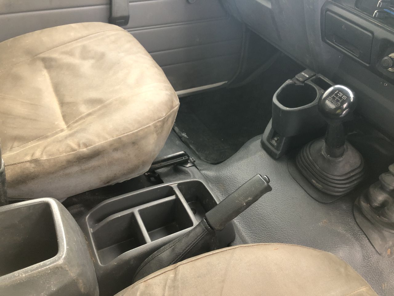 230 Strong Men Cleanskin Shiraz 2022 (12x 750mL) SA