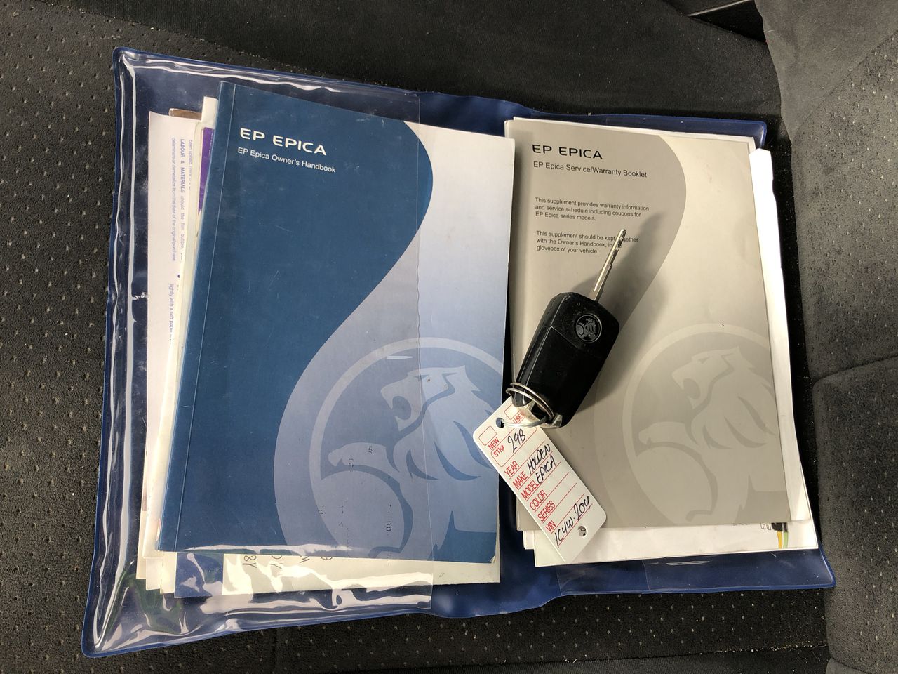 Stunning 18ct Heavy Yellow Gold Plated Simulated Diamond Drop Pendant