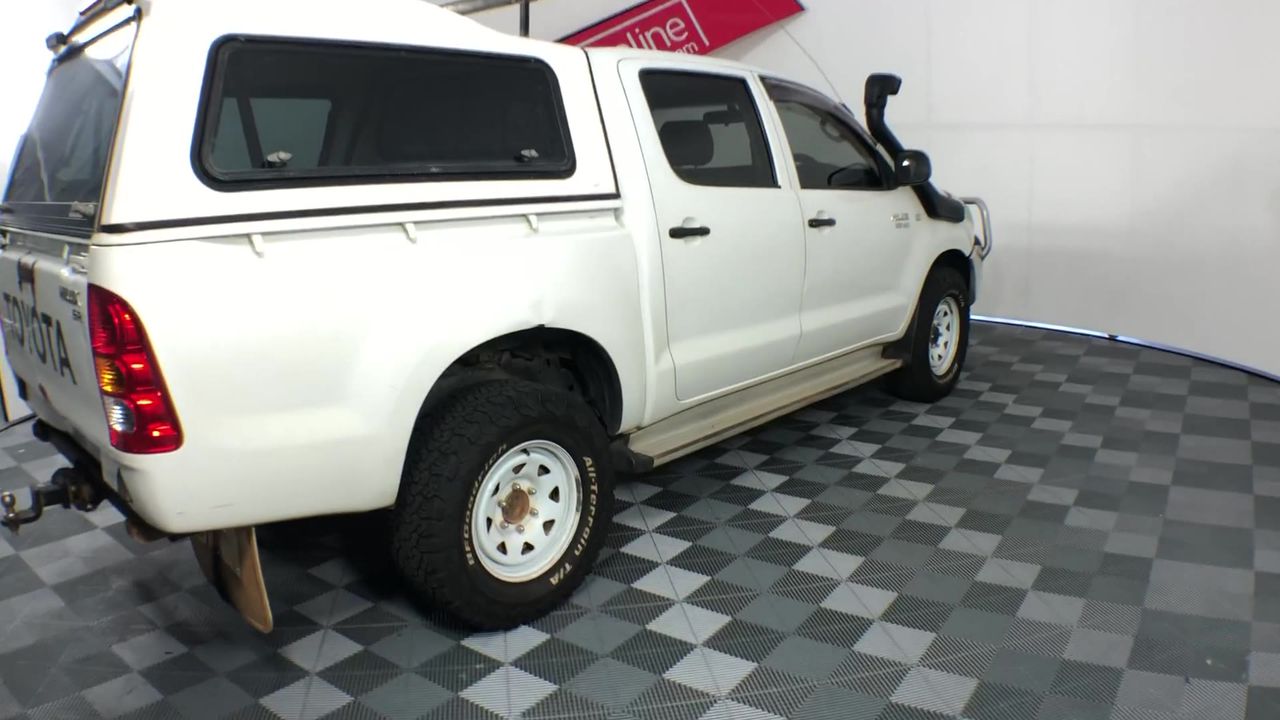 925 Sterling Silver Green Crystal Disco Ball Earring & Necklace Set