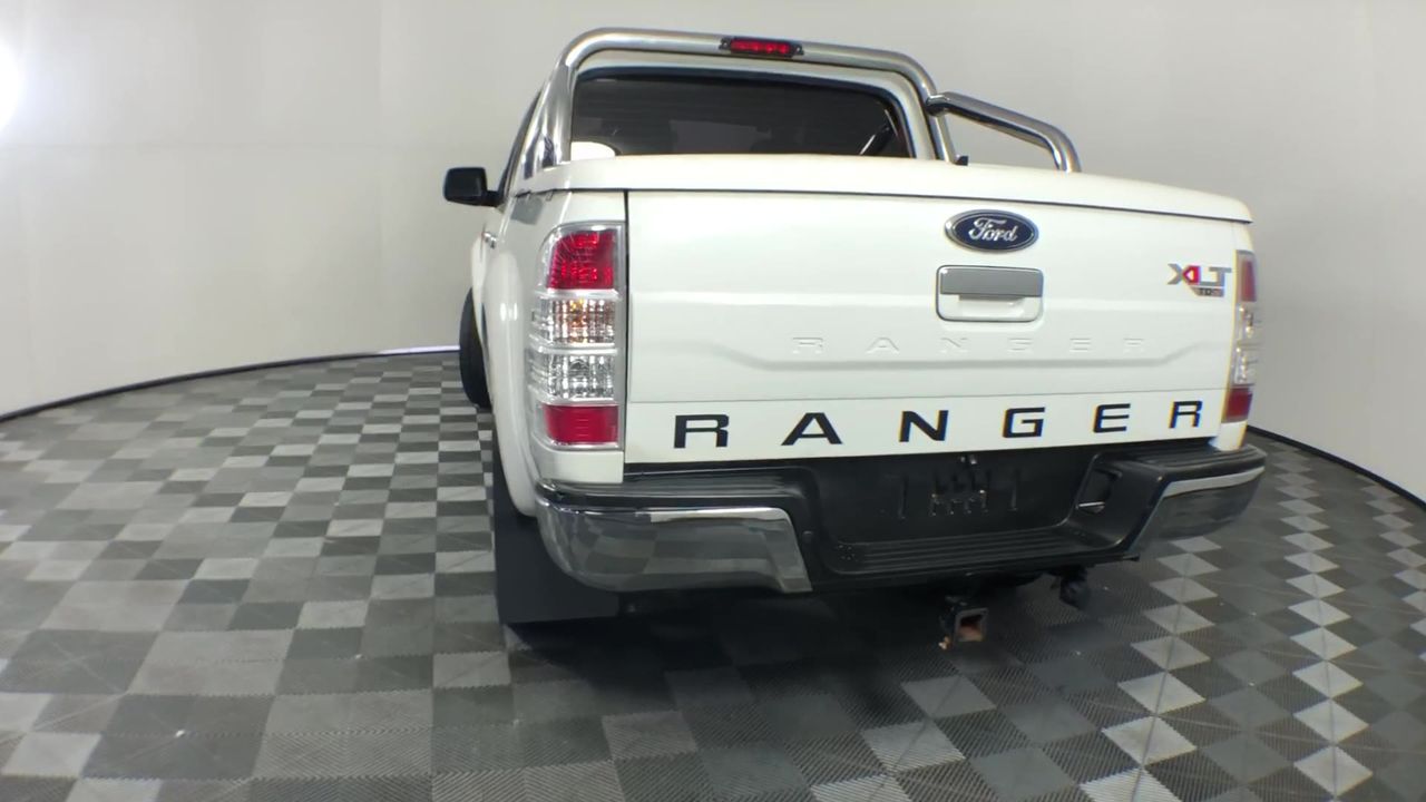 18 Drawer Stainless Steel Tool Cabinet / Work Bench (7ft)(Unused)