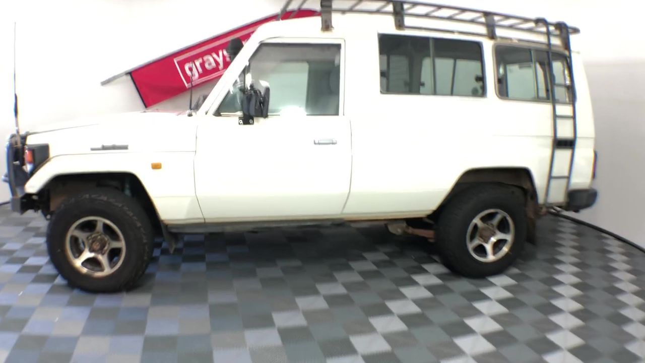 Set of 2 x 8ft Wrought Iron Style Gates (Unused)