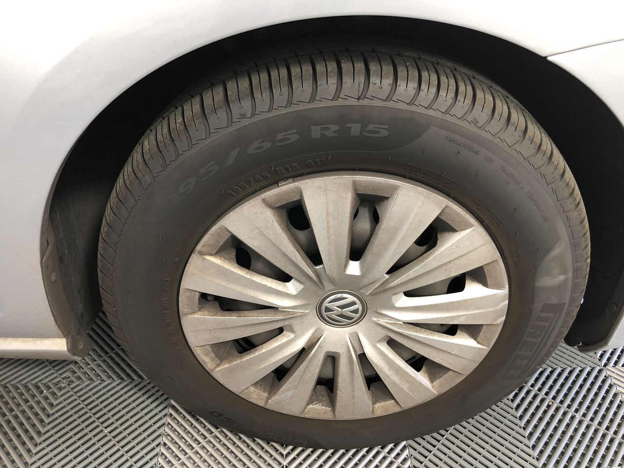 <p>HMT Radial Drilling & Boring Machine</p>