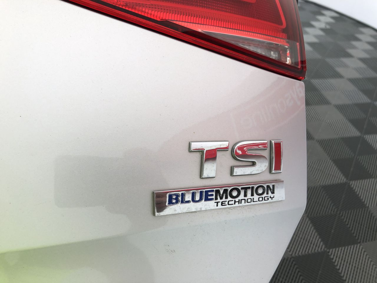 <p>Measuring Table</p>