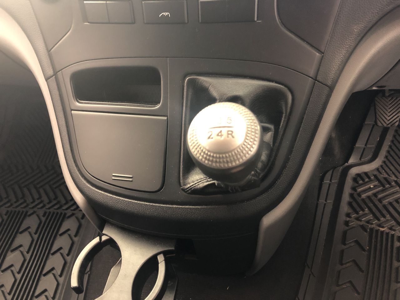 Lake Road Estate Series Sauvignon Blanc 2024 (12x 750mL) NZ