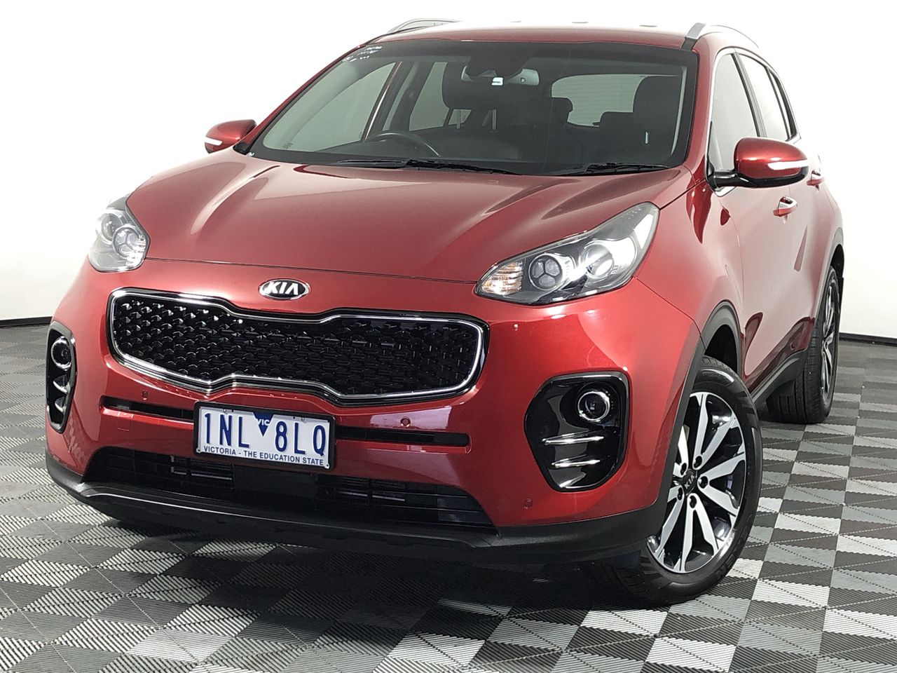 Flareon V Japanese fire-type Pokémon card.