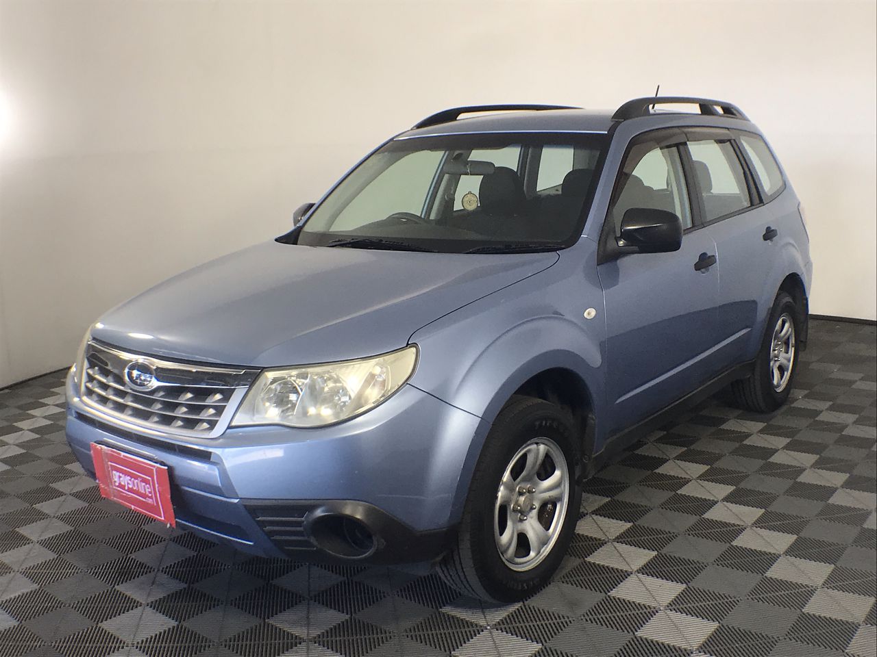 925 Sterling Silver 6mm Square Stud Earrings Feat. 2 Crystals by Swarovski