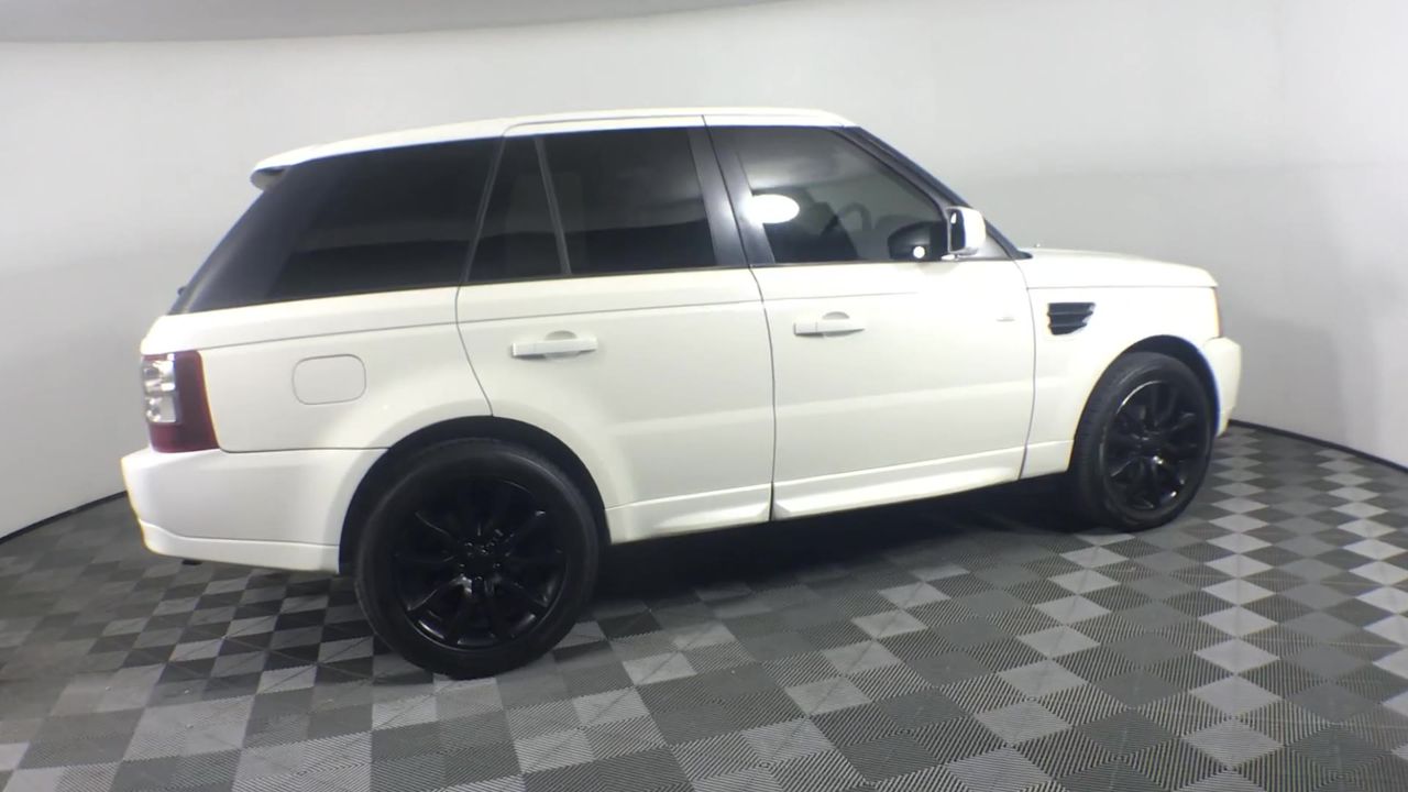 Designer Blue Love Heart Necklace & Earring Set in Silver