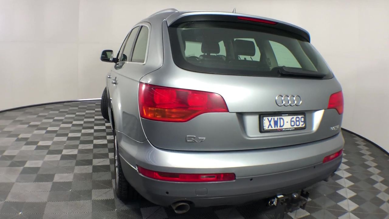 <p>Interbuild Toronto Balcony Table</p>