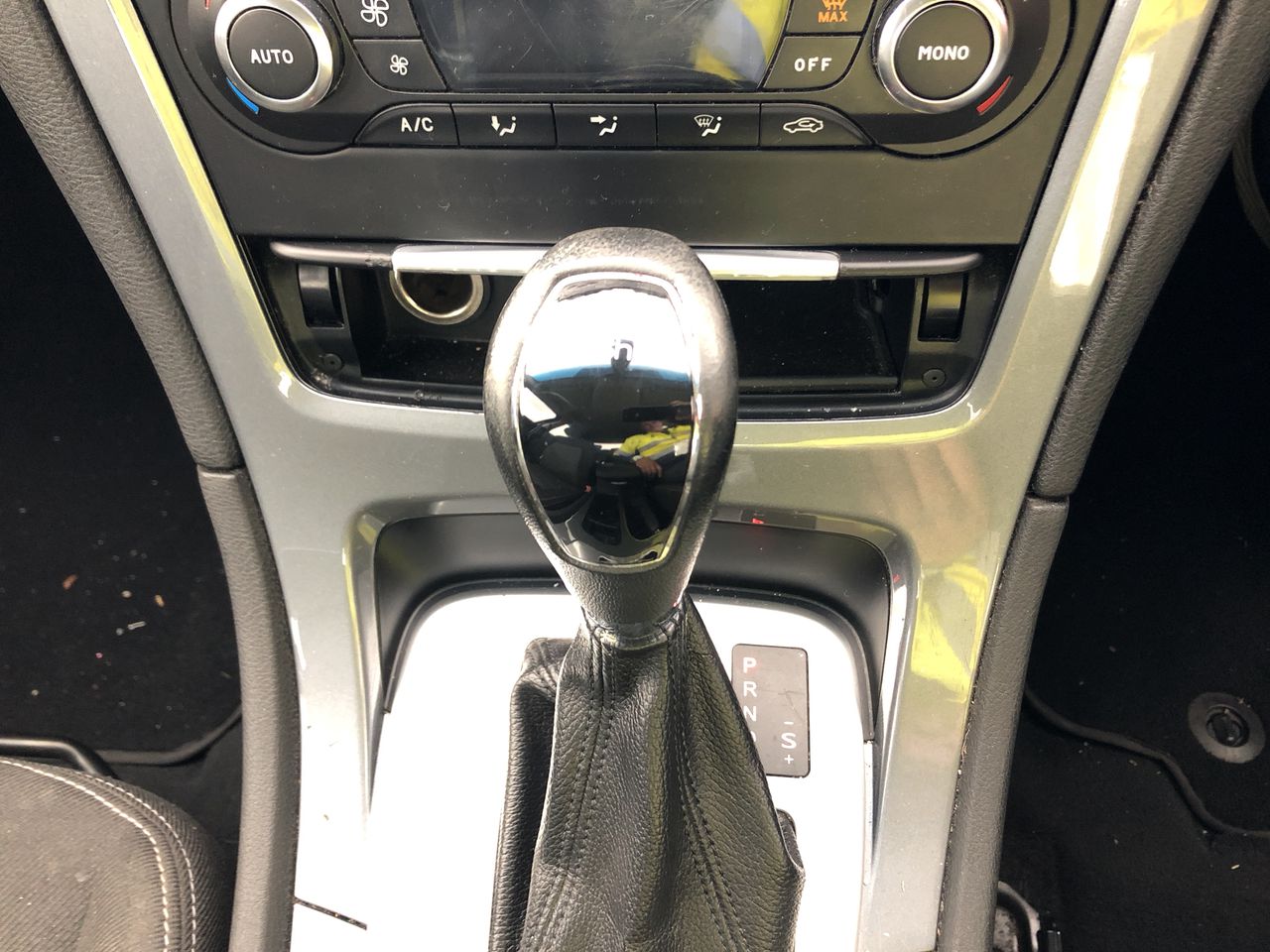 Assorted RYOBI & MAKITA Tools