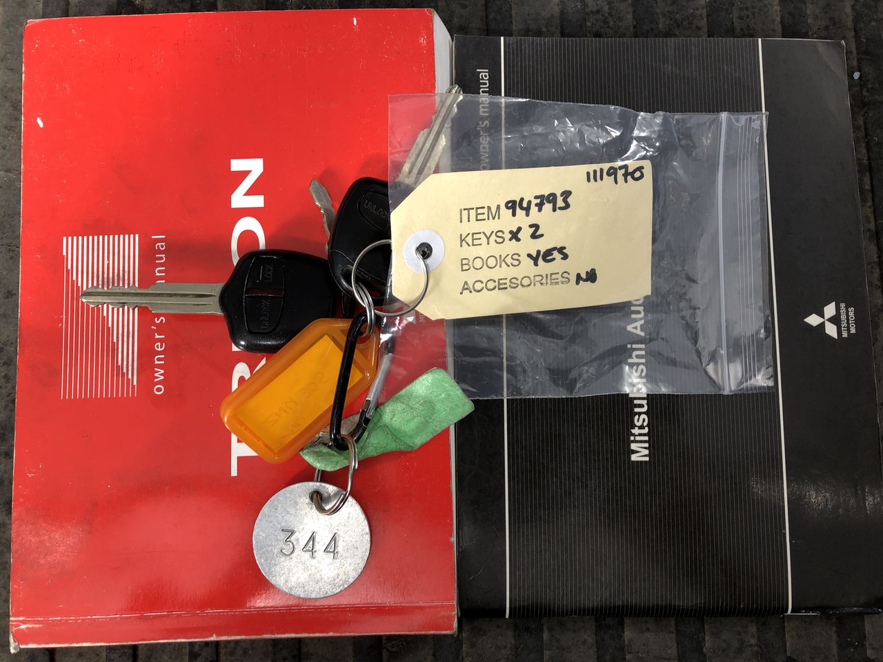 END OF LEASE SALE: mixed lot of DVD recorders and DVDs