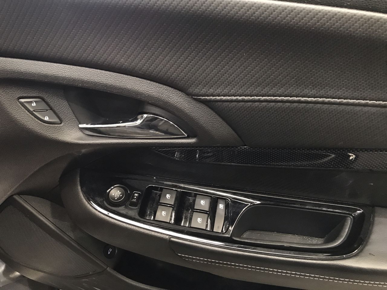 Lindeman's Gentleman's Collection Cabernet Sauvignon (6x 750mL).