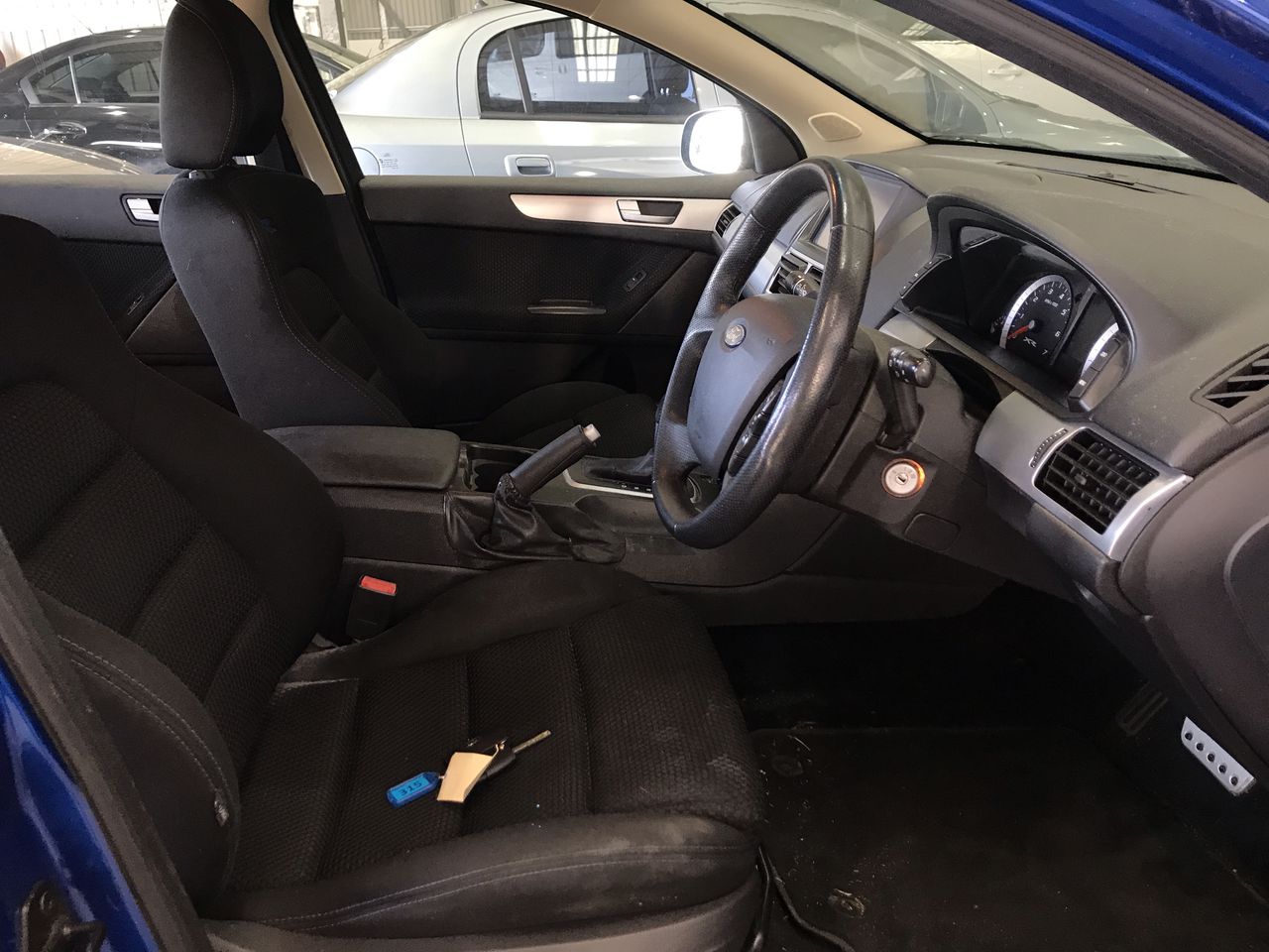 Sacred Hill Shiraz Cabernet (12x 750mL). NSW.