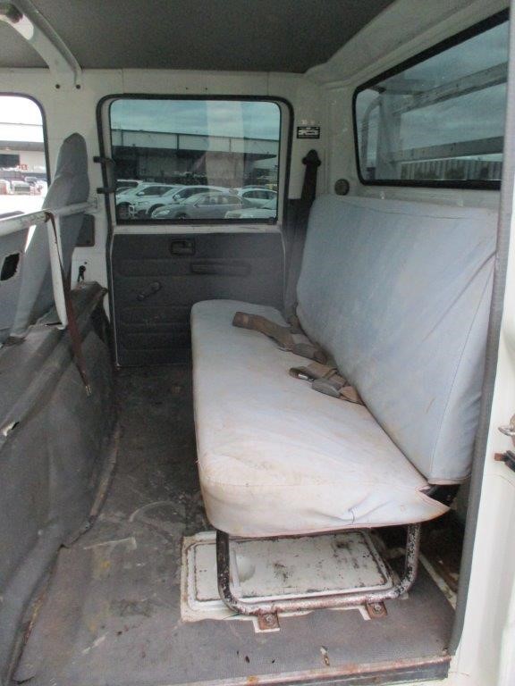 Upside Down Premium Cuvee NV (6x 750mL).