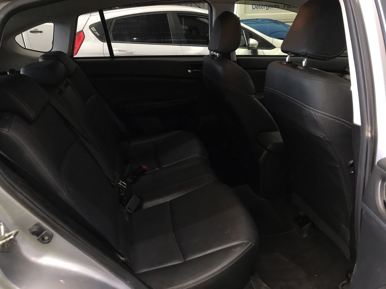 Wolf Blass Red Label Pinot Grigio (6x 750mL).