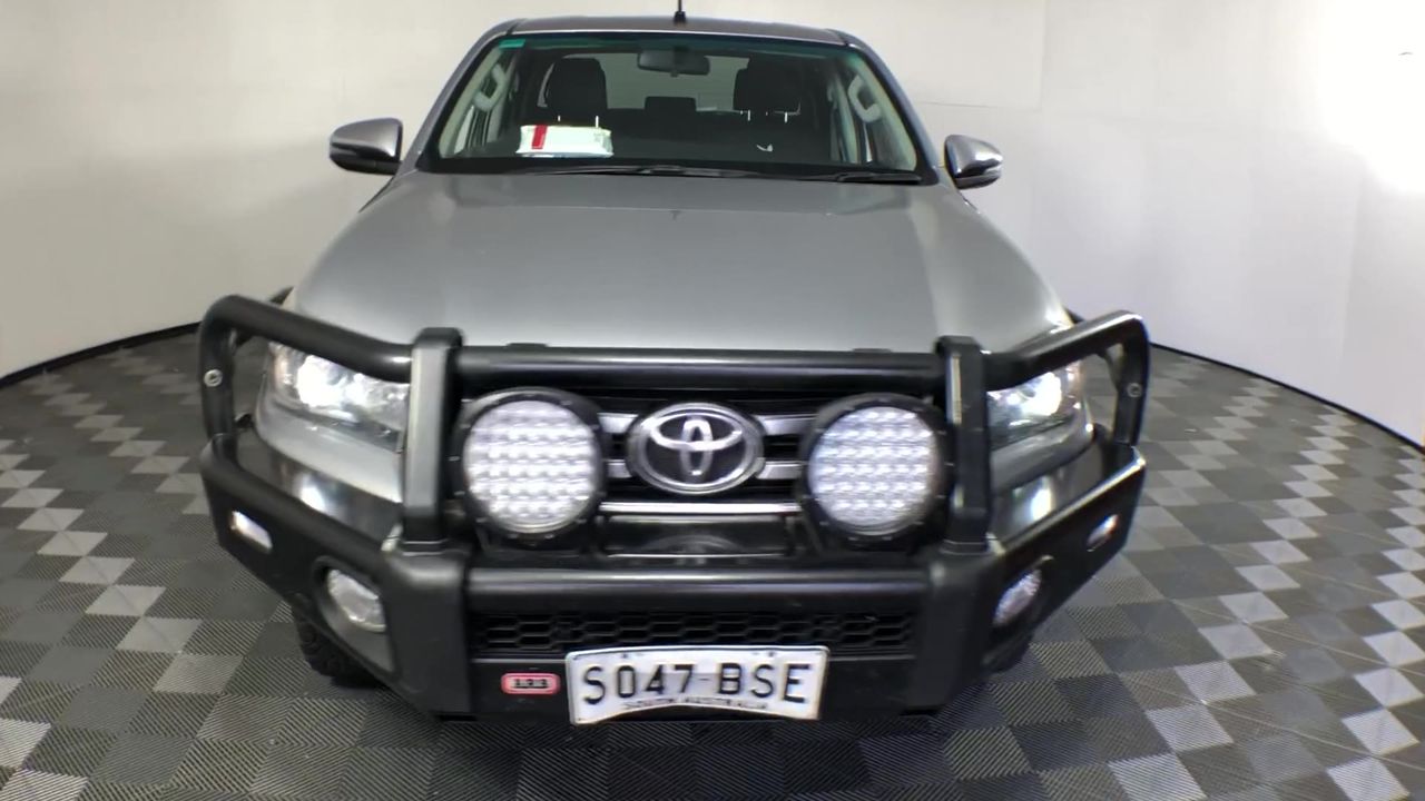 18K Gold Plated Cuban Link Chain Bracelet, 10MM Wide - 22.8cm