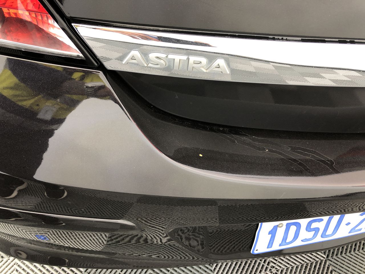 Jules Roy Pinot Noir 2024 (6x 750mL), France.