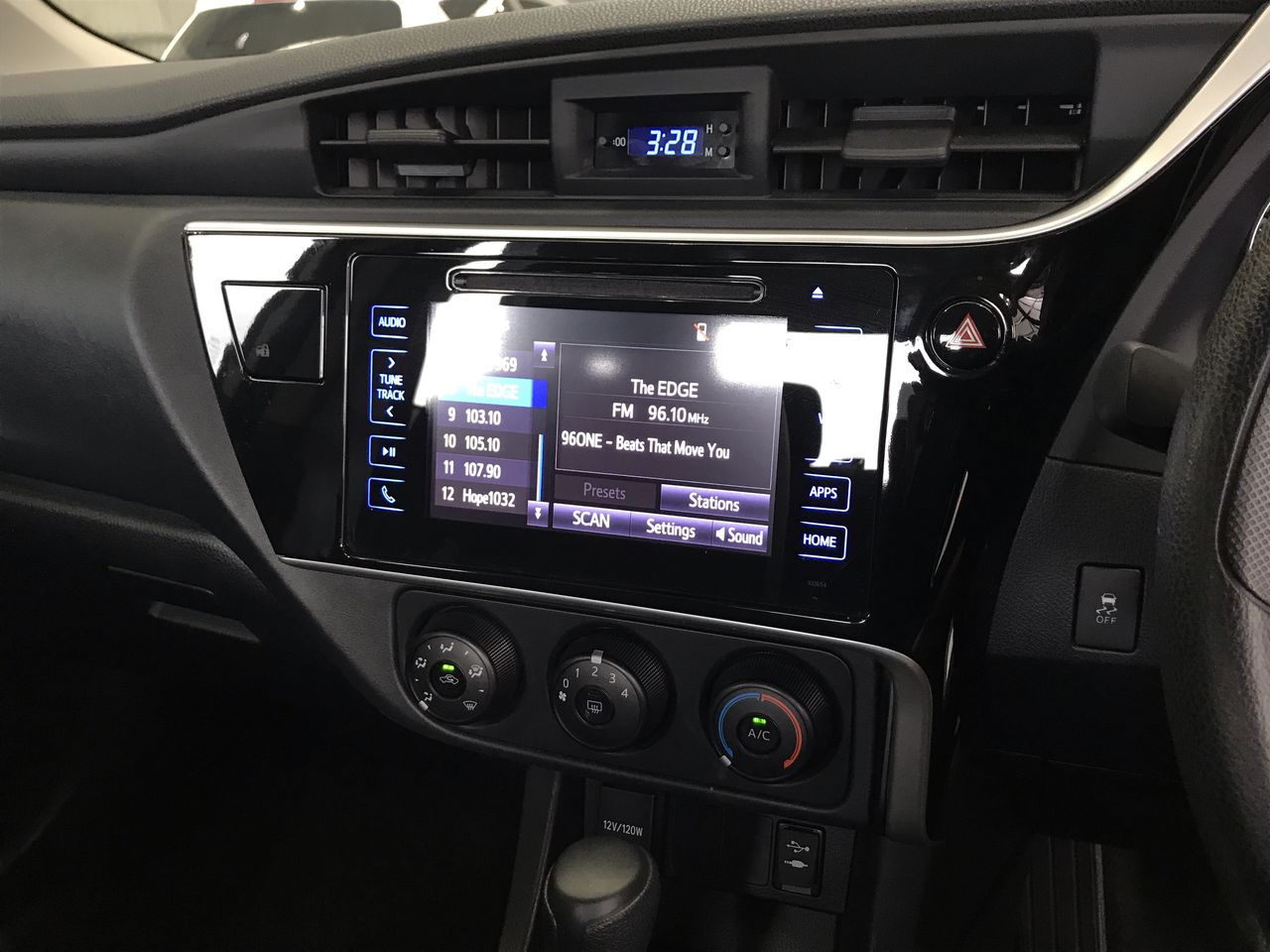 Plus & Minus Zero Alcohol Moscato NV (24x 250mL) SA