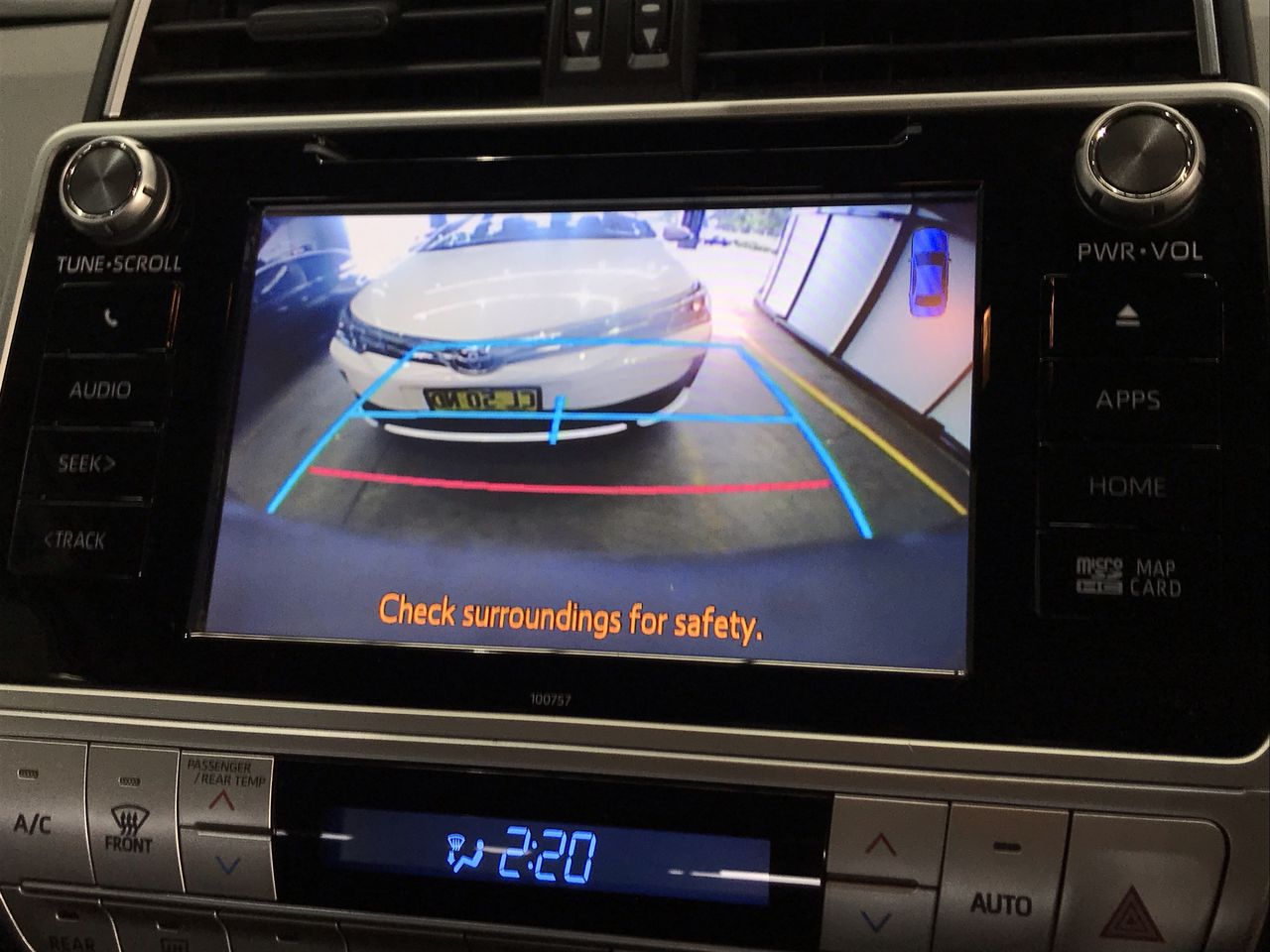 Standing People Pinot Grigio 2024 (6x 750mL) NSW