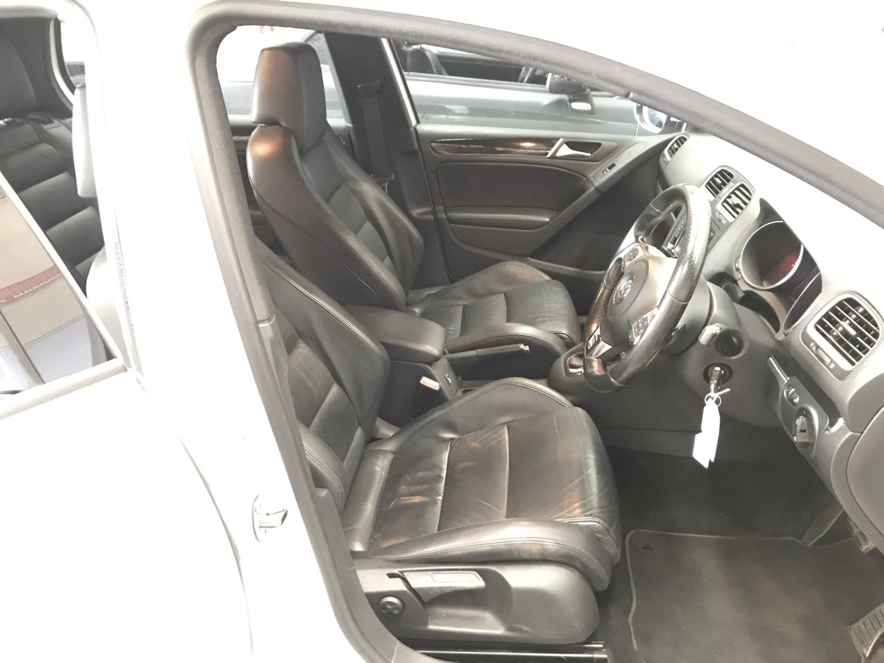 Stainless Steel Drop Pendant Necklace in Silver