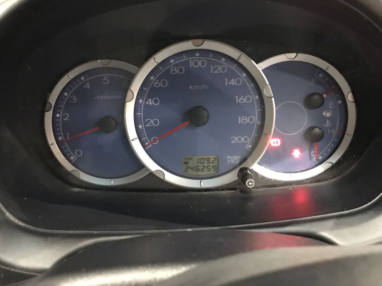 0.07 carat white round 4 diamond