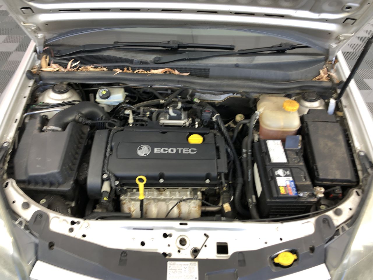2ct Rectangle Cut Simulated Diamond 925 Silver Ring - Size 7