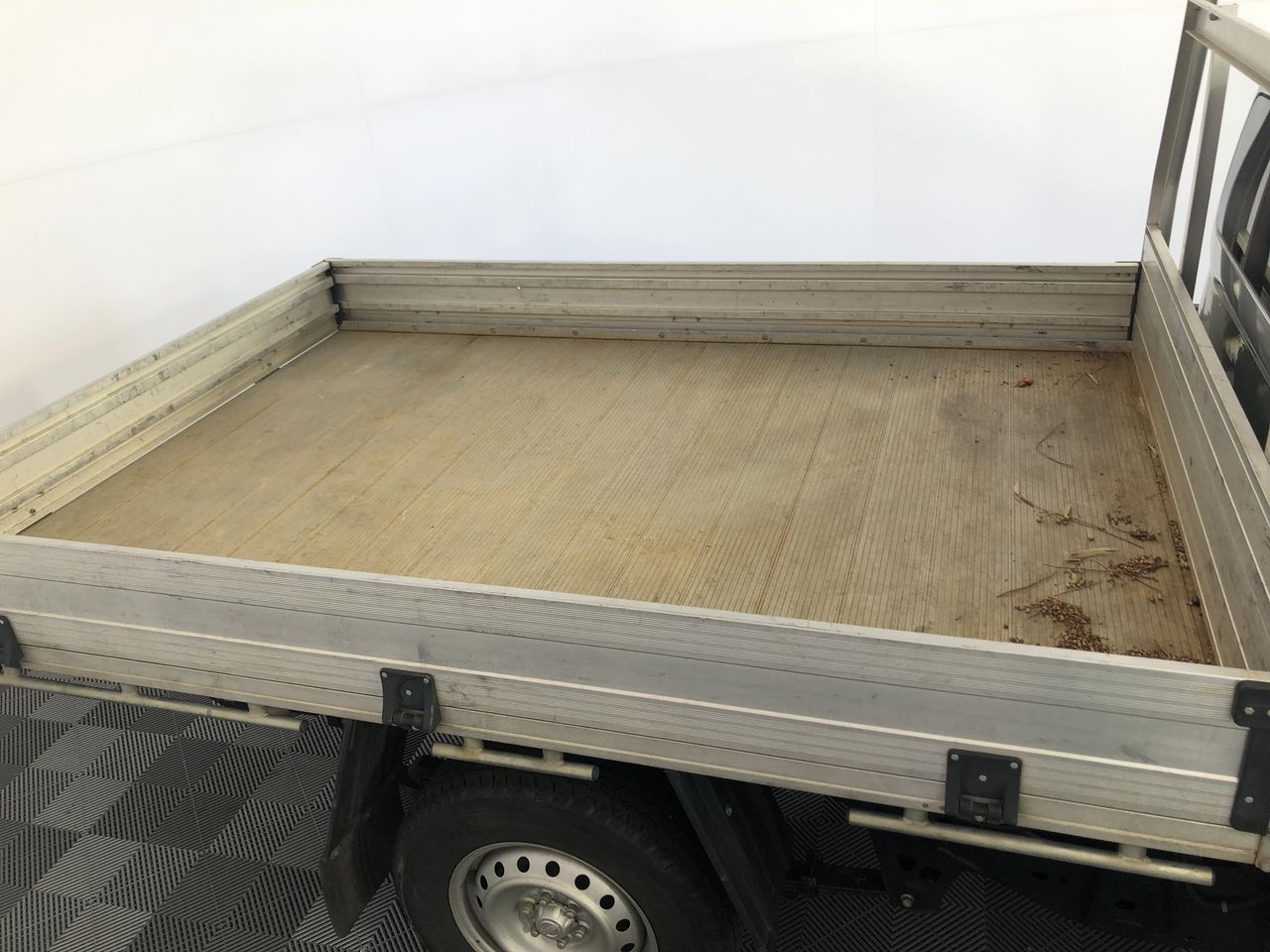 Bulk items, gold diamonds, silver coins