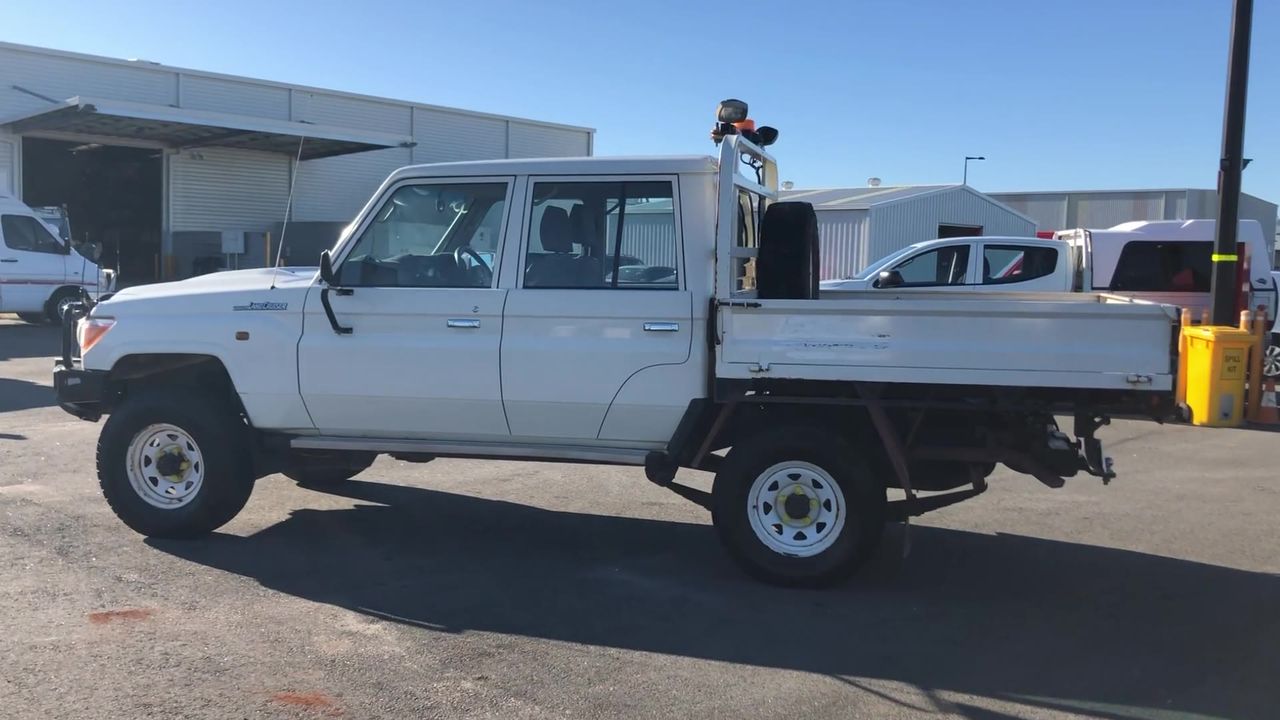 One Kilo of Australia KGV/King George VI/Queen Elizabeth Mix Date & Pennies
