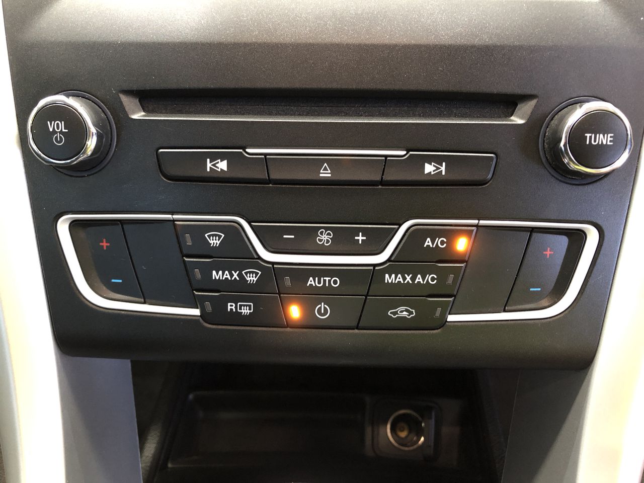 2022 Ford Escape Automatic - 8 Speed Wagon