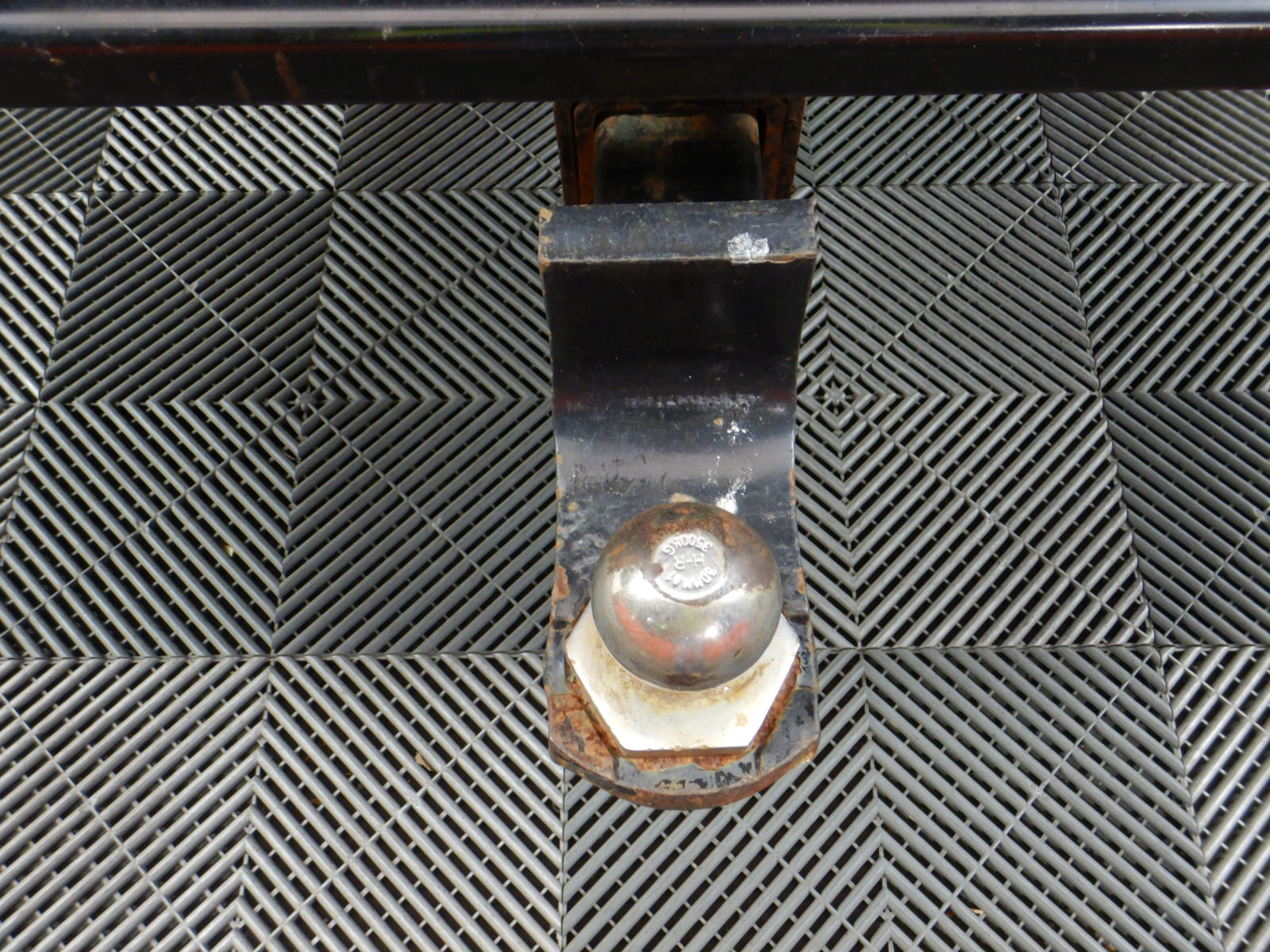 Heavy Duty Black Dog Box for Ute (Unused)