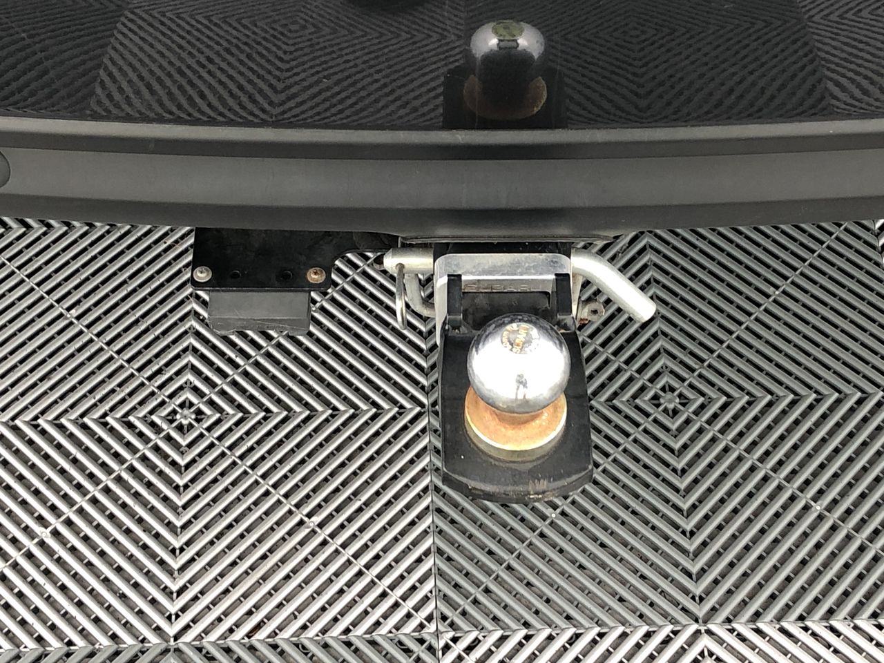 END OF LEASE SALE: Bluetooth record player