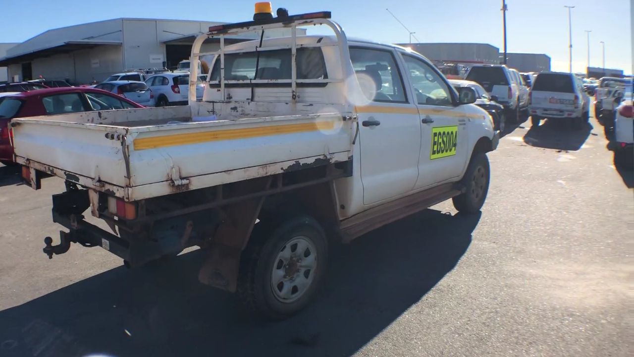 <p>2013 Isuzu NPR 200 Medium 4x2 Pantech- No Plates</p>