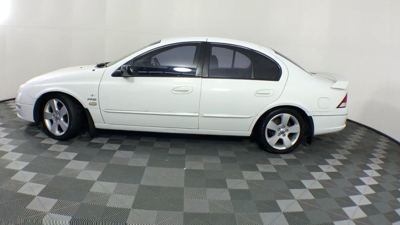 Roberts Estate Cabernet Sauvignon 2023 (12x 750mL) SEA