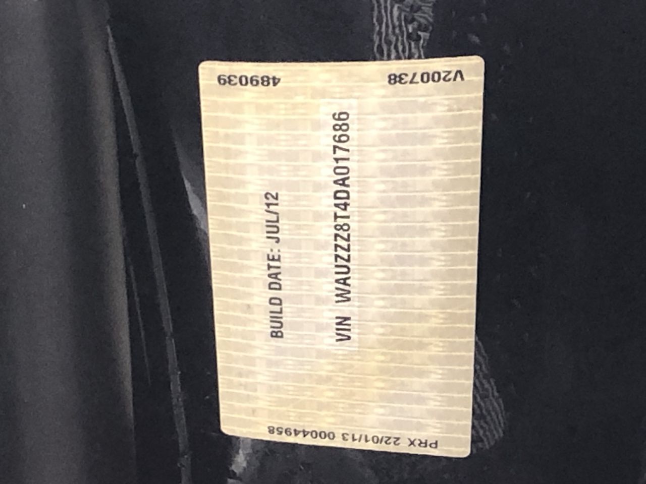 IONMAX Vienne ION630 10L/Day Desiccant Dehumidifier, Black.