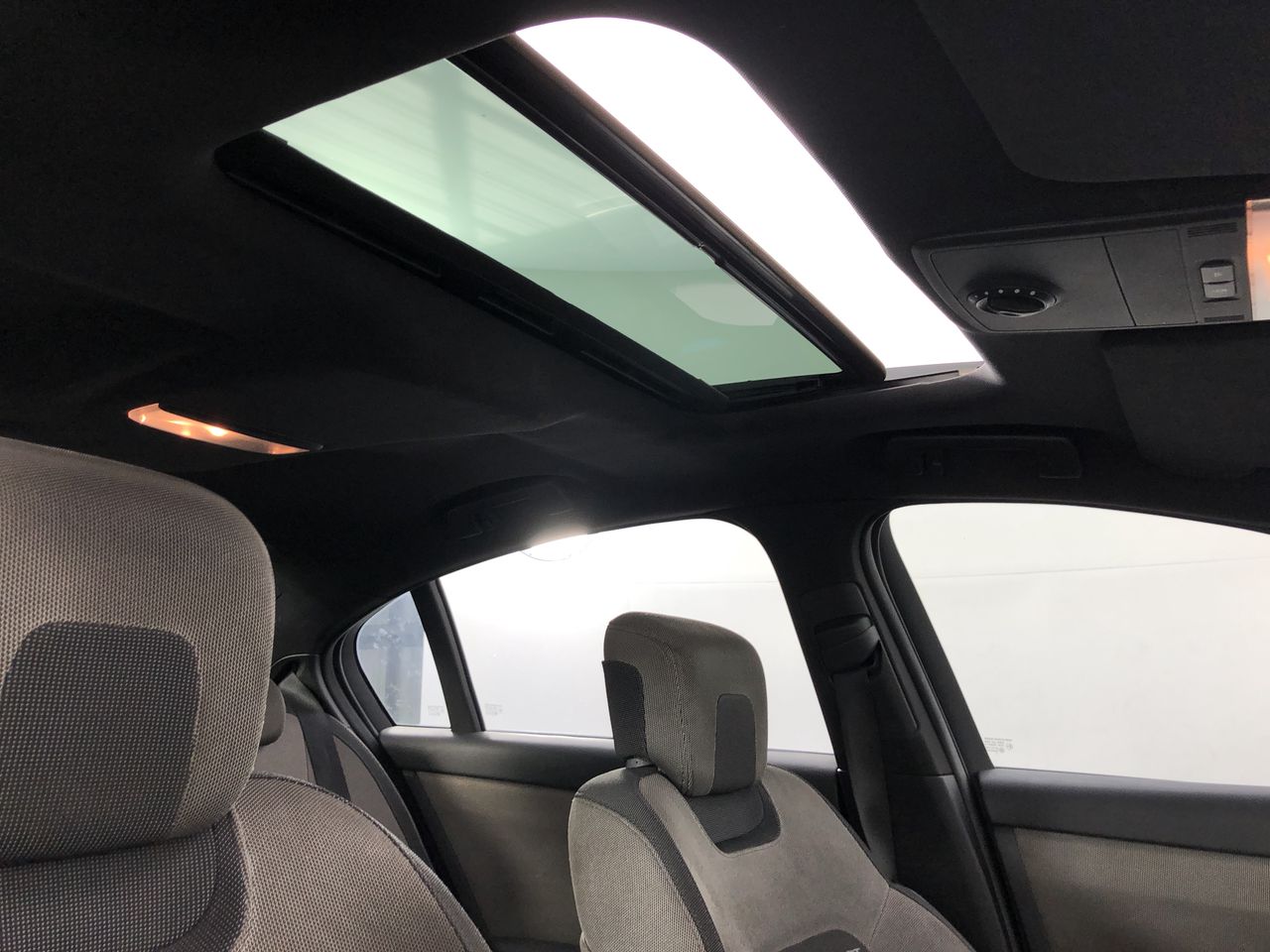 Circa 2008 Mazda BT Cab Only