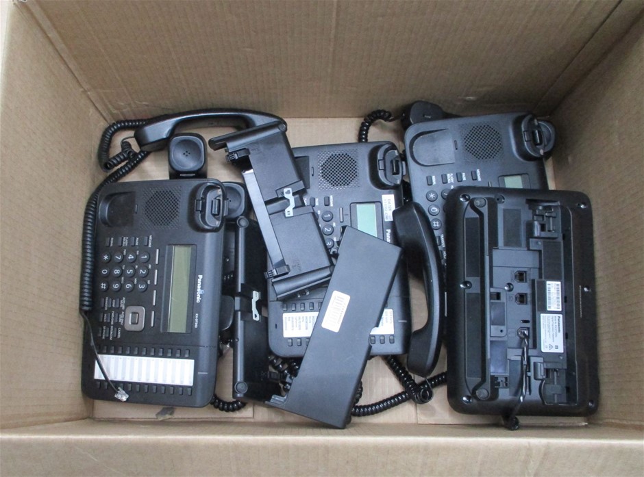Kia Motors MTXH500YPAU Navigation Radio Display Screen