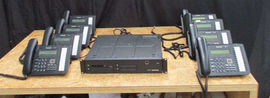 Kyodo KG209-08A03KN Two-Way Radio with Speaker Microphone
