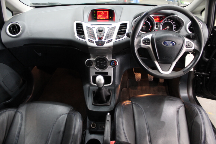 2 x NEUTROGENA Hydro Boost Hyaluronic Acid Nourishing Cream, Dry Skin, Face