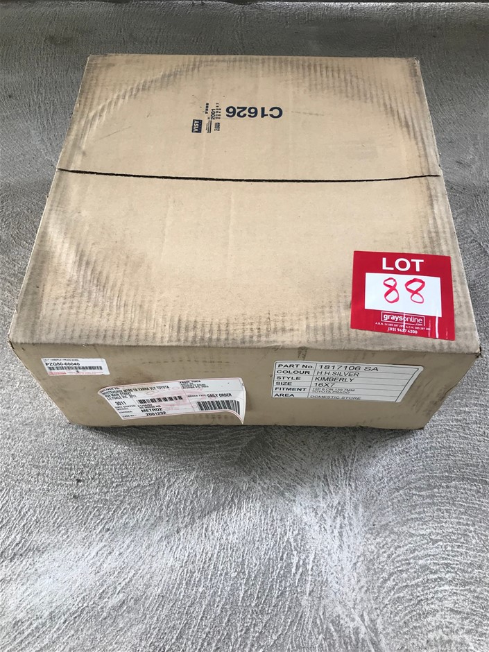Bulk items, gold diamonds, silver coins
