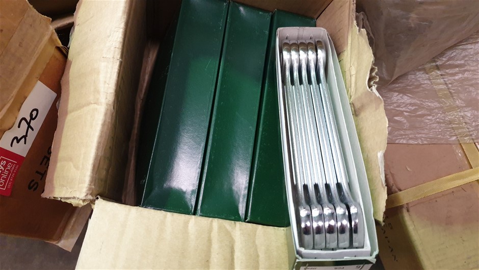 Bulk items, gold diamonds, silver coins