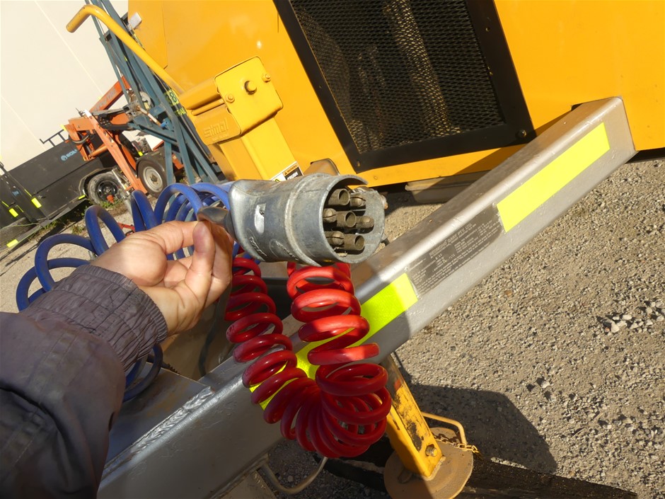 Quantity of 100 1800mm Star Pickets(Unused),