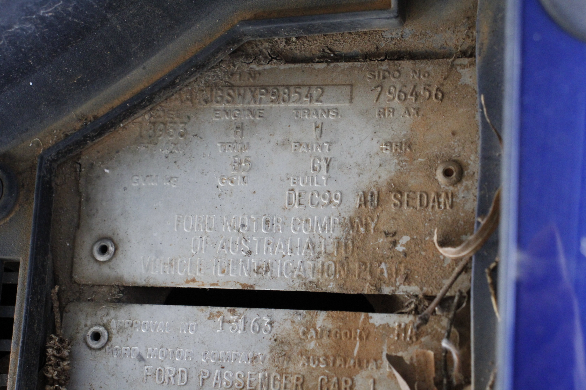<p>Used Pneumatic Cylinders, Machine Components & Assorted Spares</p>